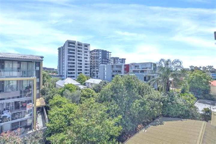 Piper, 39 — Escort in Woolloongabba, Australia