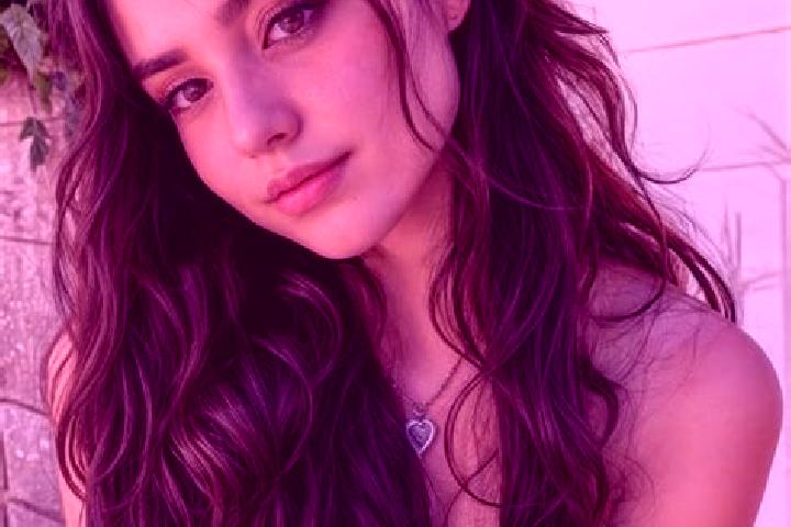 Quinn, 20, a auburn amber-eyed middle eastern companion based in Garhakota. Offering Domination, BDSM, Fetish. Available for incall and outcall, overnight bo...