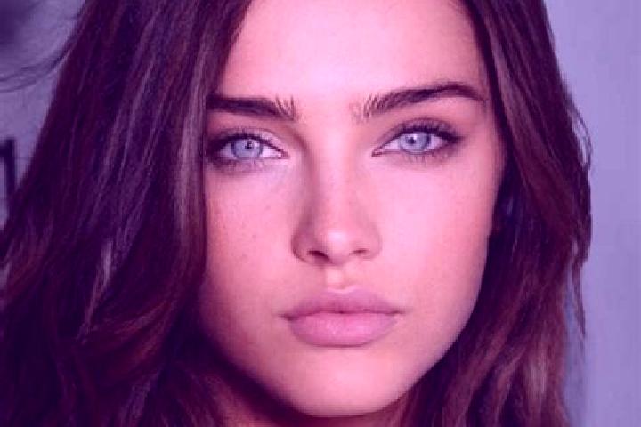 Quinn, 20, a brunette amber-eyed european companion based in Curralinhos. Offering Erotic Massage, Prostate Massage, A-Level. Available for incall and outcal...