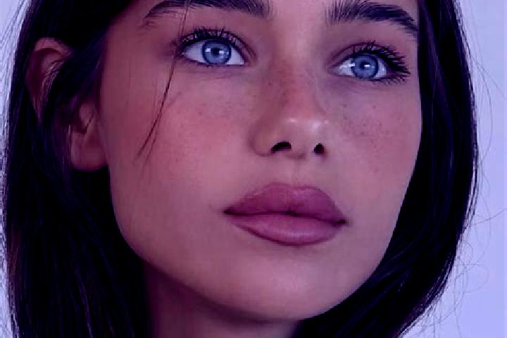 Quinn, 20, a brunette amber-eyed european companion based in Platanorevma. Offering CIM, OWO, Erotic Massage. Available for incall and outcall, overnight boo...