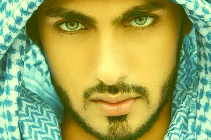 Quinn, 20, a chestnut blue-eyed middle eastern companion based in Alianza Real. Offering Tantra, Deep French Kissing, Erotic Massage, Massage, Dinner Date. A...