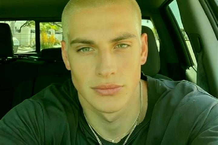 Quinn, 20, a dark blonde grey-eyed slavic companion based in Hampteau. Offering Dinner Date, Duos, Massage. Available for incall and outcall, day and evening...