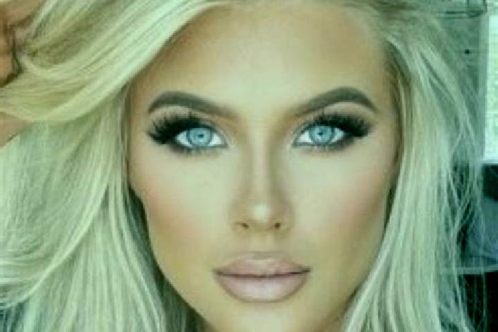 Quinn, 20, a platinum blonde grey-eyed mediterranean companion based in Canzo. Offering Erotic Massage, Couples, Prostate Massage, Massage. Available for inc...