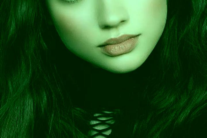 Quinn, 21, a auburn dark-eyed european companion based in Qianzhou. Offering Erotic Massage, OWO, Tantra, GFE, BDSM. Available for incall and outcall, overni...