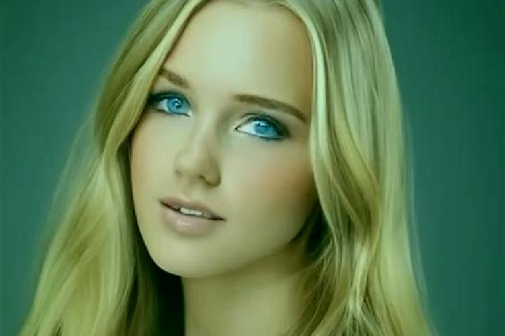 Quinn, 21, a blonde amber-eyed slavic companion based in Doboseni. Offering Dinner Date, GFE, Overnight, OWO, Deep French Kissing. Available for incall and o...