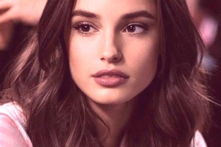 Quinn, 21, a brunette brown-eyed ebony companion based in Angan Koffikro. Offering Dinner Date, 69, OWO, Domination. Available for incall and outcall, day an...