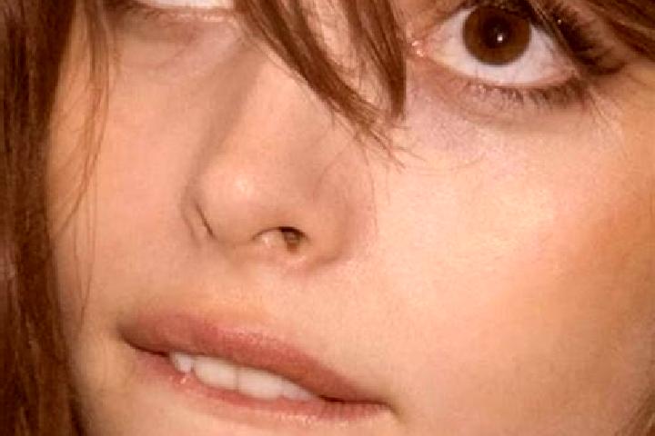 Quinn, 21, a chestnut dark-eyed caribbean companion based in Flaach. Offering GFE, BDSM, A-Level. Available for incall and outcall, overnight bookings availa...