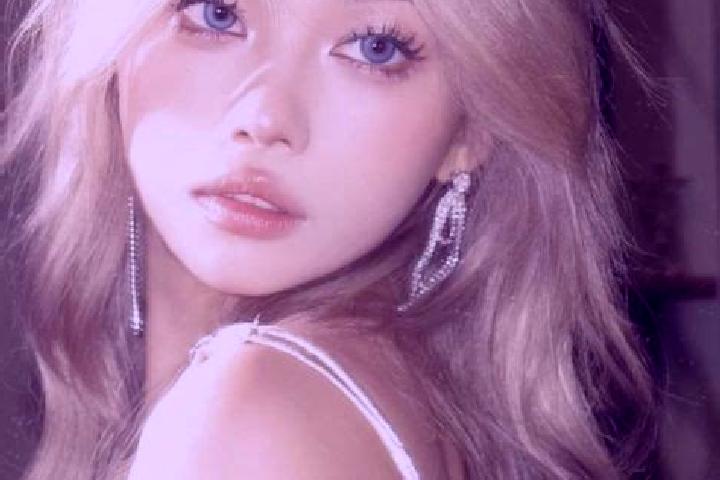 Quinn, 21, a dark blonde blue-eyed asian companion based in Verano. Offering Fetish, Striptease, Dinner Date, CIM, GFE. Available for incall and outcall, ove...