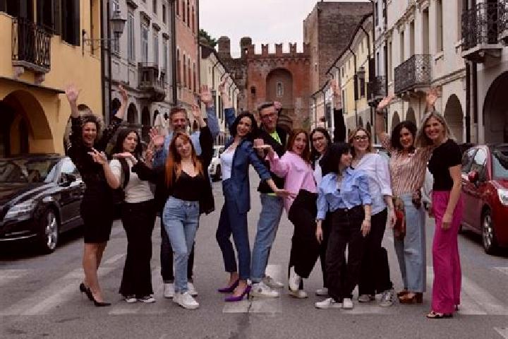 Quinn, 21 — Escort in Castello di Godego, Italy
