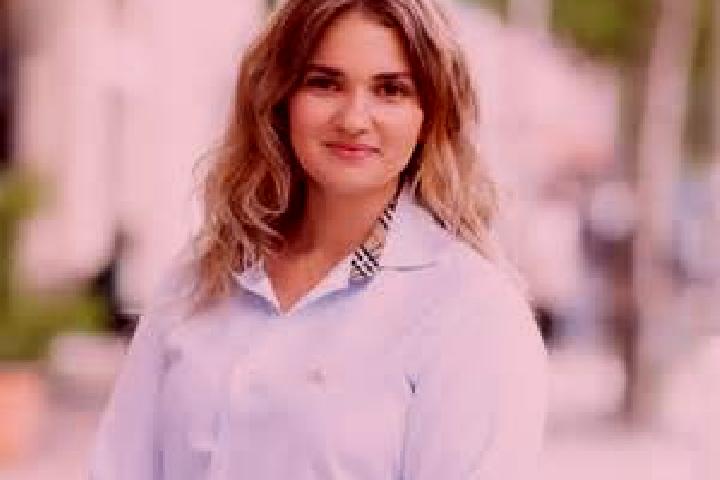 Quinn, 21 — Escort in Eberhardzell, Germany