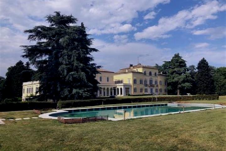 Quinn, 21 — Escort in Sala Baganza, Italy