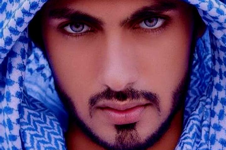 Quinn, 22, a auburn brown-eyed middle eastern companion based in Olmos Park. Offering Domination, OWO, CIM. Available for incall and outcall, day and evening...