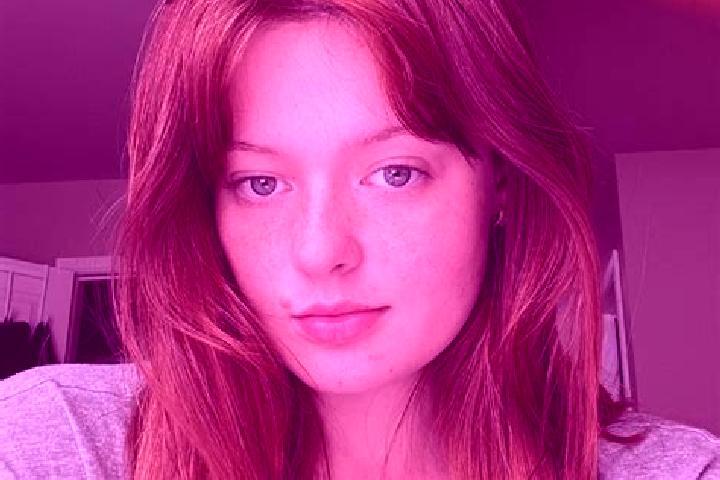 Quinn, 22, a auburn grey-eyed latina companion based in Ol ginskaya. Offering A-Level, Couples, Travel Companion. Available for incall and outcall, day and e...