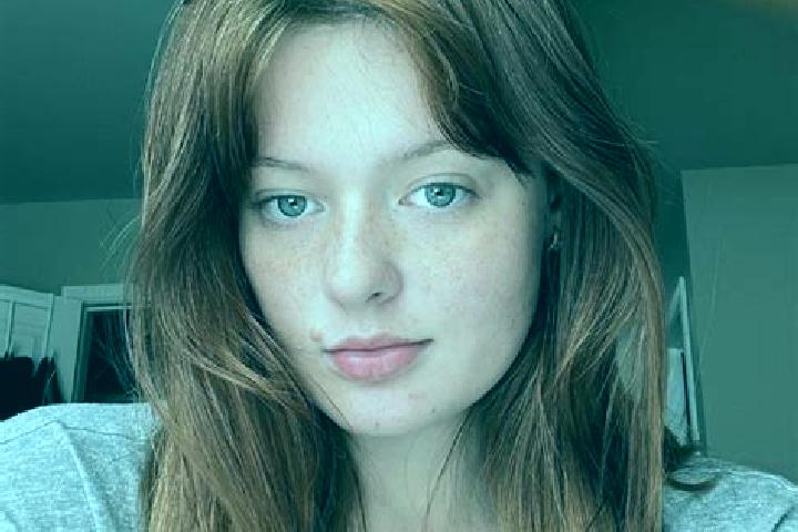 Quinn, 22, a auburn hazel-eyed latina companion based in Haibin. Offering Party Girl, Couples, Dinner Date. Available for incall and outcall, overnight booki...