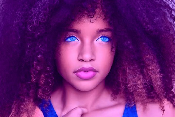 Quinn, 22, a black blue-eyed ebony companion based in Trigueres. Offering OWO, Striptease. Available for incall and outcall, day and evening dates.