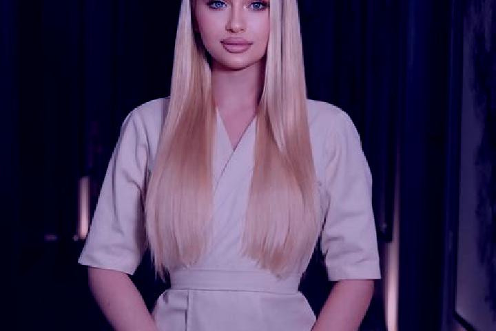 Quinn, 22, a blonde dark-eyed slavic companion based in Kettenkamp. Offering Tantra, Erotic Massage, Massage. Available for incall and outcall, overnight boo...