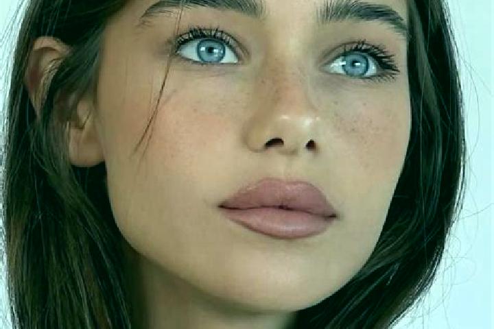 Quinn, 22, a brunette green-eyed asian companion based in Santa Rita de Jacutinga. Offering A-Level, Overnight. Available for incall and outcall, overnight b...