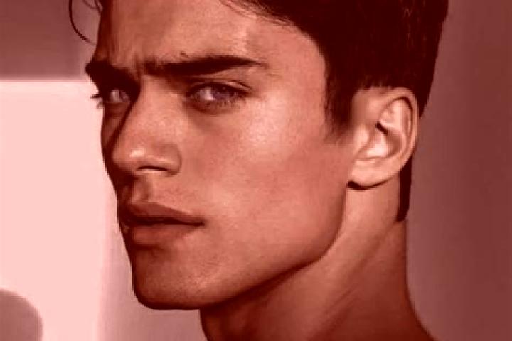 Quinn, 22, a red grey-eyed slavic companion based in Novonikolayevka. Offering Duos, Massage, BDSM. Available for incall and outcall, overnight bookings avai...