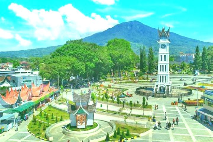 Quinn, 22 — Escort in Bukittinggi, Indonesia