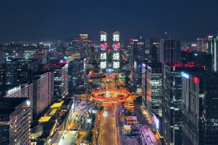 Quinn, 22 — Escort in Wangping, China