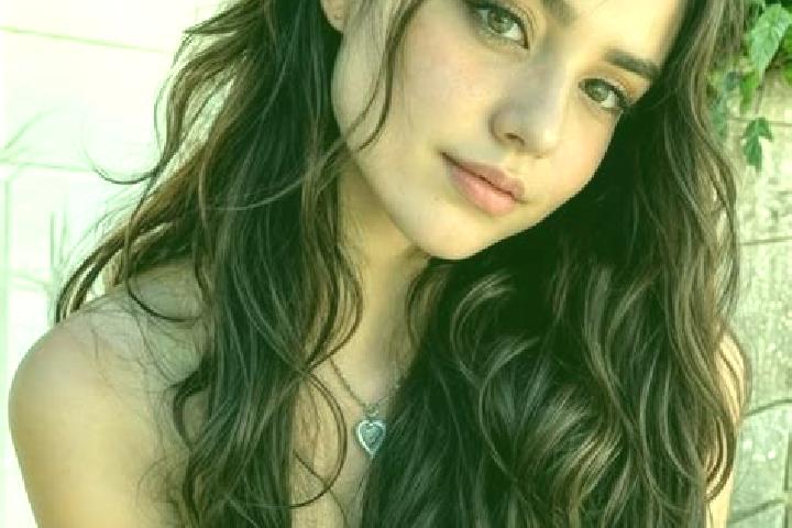 Quinn, 23, a auburn hazel-eyed slavic companion based in Damiao. Offering Massage, Party Girl, Girlfriend Experience, GFE. Available for incall and outcall, ...