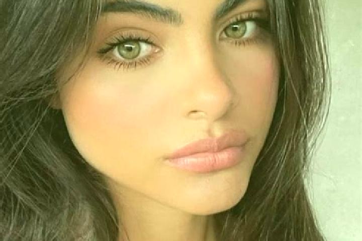 Quinn, 23, a brunette dark-eyed slavic companion based in Vasi. Offering BDSM, Erotic Massage, GFE. Available for incall and outcall, day and evening dates.