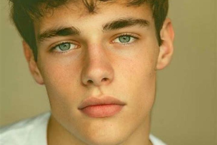 Quinn, 23, a chestnut brown-eyed caucasian companion based in Poiana Largului. Offering CIM, Couples, BDSM, Dinner Date. Available for incall and outcall, da...