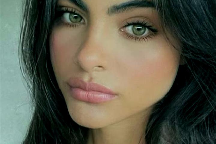 Quinn, 24, a chestnut green-eyed indian companion based in Wietze. Offering Erotic Massage, Prostate Massage, Fetish. Available for incall and outcall, day a...