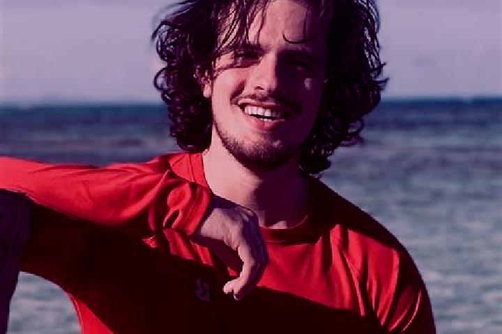 Quinn, 24 — Escort in Ayron, France