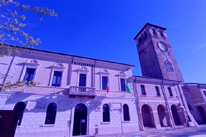 Quinn, 24 — Escort in Isorella, Italy