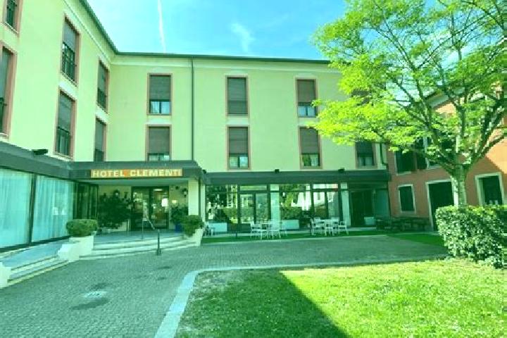Quinn, 24 — Escort in Salice Terme, Italy