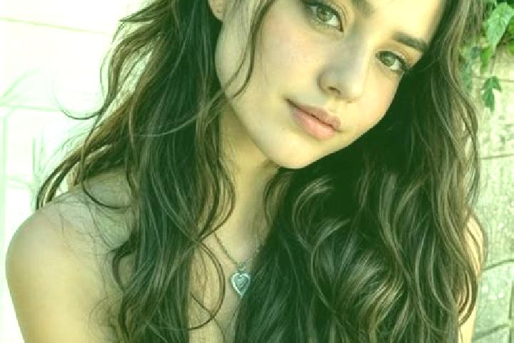 Quinn, 25, a auburn hazel-eyed mediterranean companion based in Kudo. Offering GFE, Dinner Date. Available for incall and outcall, overnight bookings available.