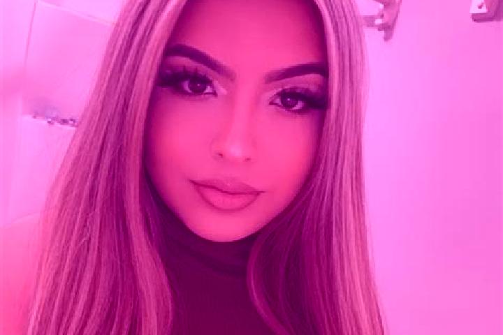 Quinn, 25, a chestnut blue-eyed latina companion based in Gulishah Kach. Offering GFE, Prostate Massage, Domination, A-Level. Available for incall and outcal...