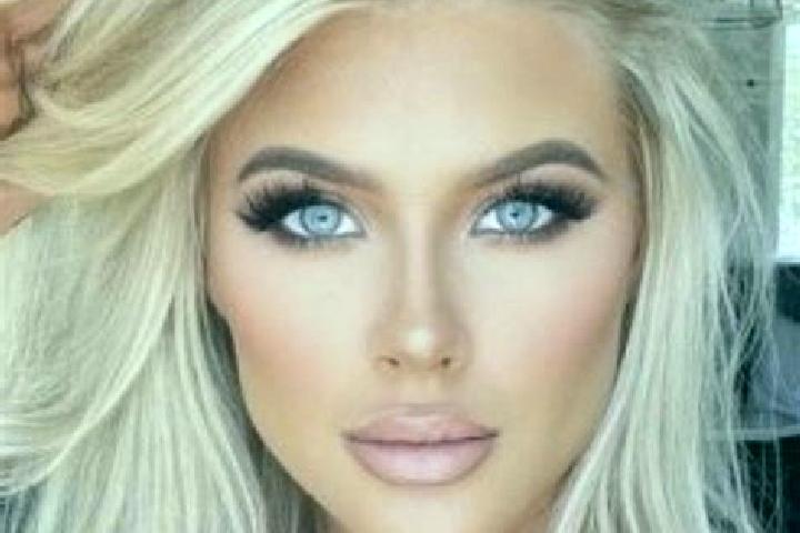 Quinn, 25, a platinum blonde amber-eyed mixed companion based in Sangojar. Offering Domination, 69, Striptease, Duos. Available for incall and outcall, overn...