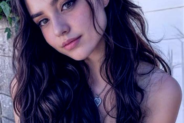 Quinn, 25, a red hazel-eyed middle eastern companion based in Liw. Offering Girlfriend Experience, Overnight, Massage, Fetish. Available for incall and outca...