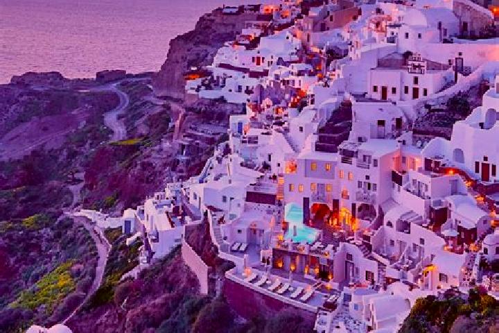 Quinn, 25 — Escort in Avlonarion, Greece