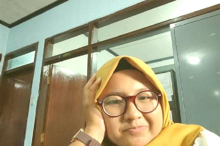 Quinn, 25 — Escort in Jeruklegi, Indonesia