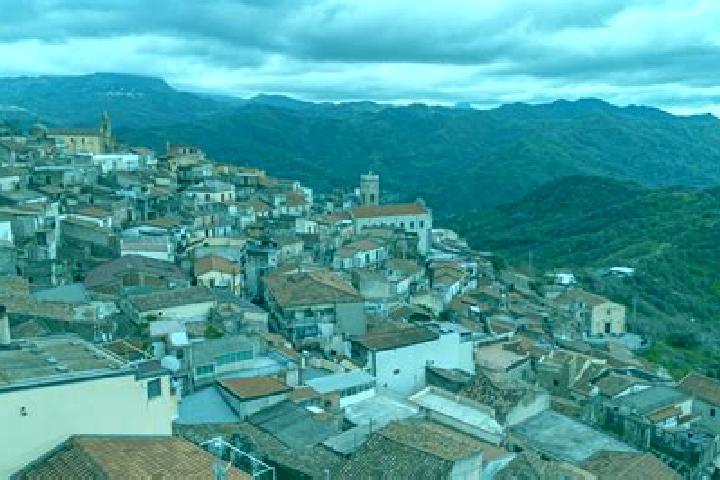 Quinn, 25 — Escort in Sant Alessio Siculo, Italy