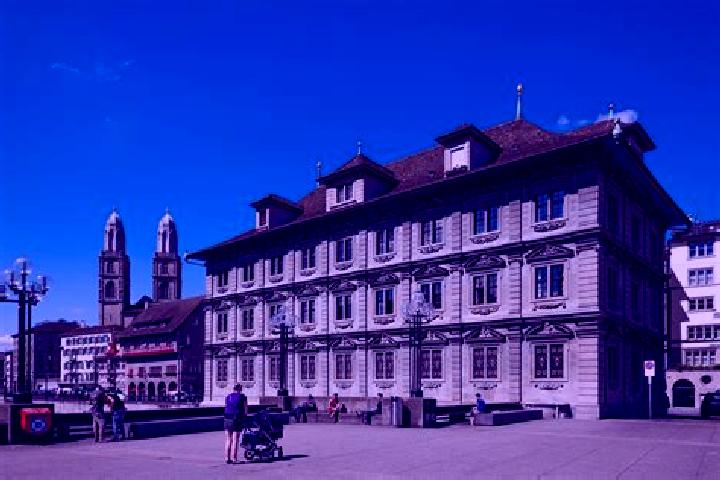 Quinn, 25 — Escort in Zuerich (Kreis 1) / Rathaus, Switzerland
