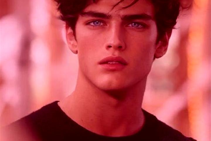 Quinn, 26, a auburn blue-eyed mediterranean companion based in Bagra. Offering A-Level, Prostate Massage, Domination, CIM. Available for incall and outcall, ...