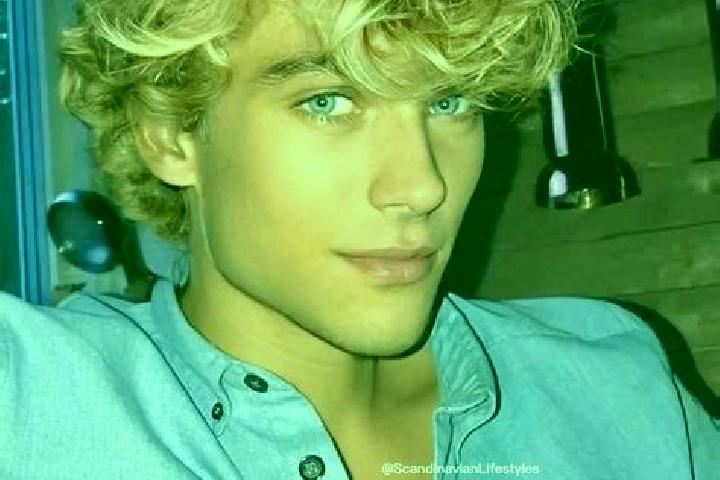 Quinn, 26, a blonde blue-eyed middle eastern companion based in Yanwu. Offering Travel Companion, Prostate Massage, Deep French Kissing. Available for incall...