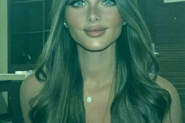 Quinn, 26, a brunette dark-eyed caucasian companion based in Nara-shi. Offering Travel Companion, A-Level, Striptease, BDSM. Available for incall and outcall...