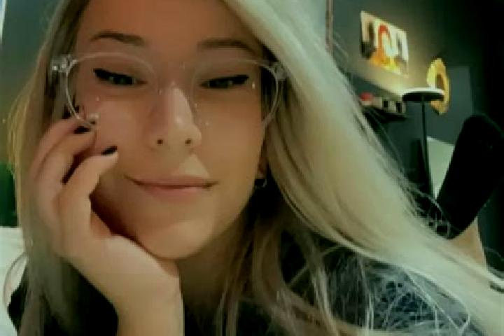 Quinn, 26, a chestnut green-eyed mediterranean companion based in Niel-bij-Sint-Truiden. Offering Striptease, Girlfriend Experience, Dinner Date, Deep French...