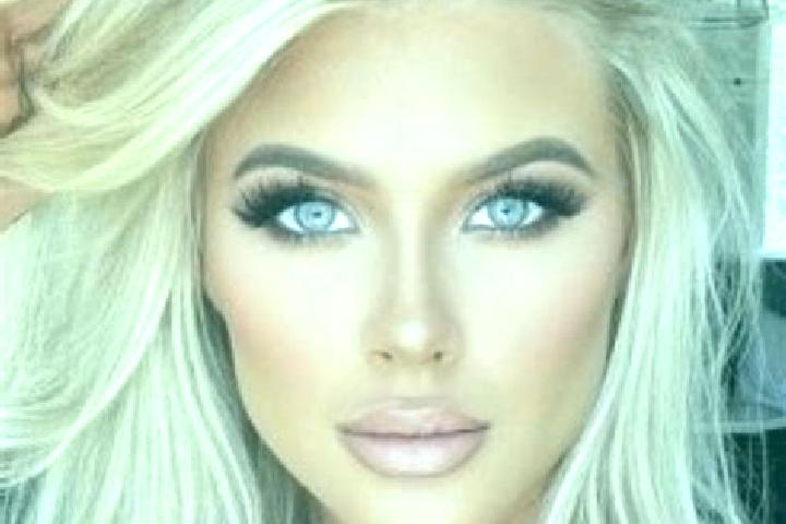 Quinn, 26, a platinum blonde blue-eyed ebony companion based in Binoufla. Offering Dinner Date, GFE, Prostate Massage, OWO, Roleplay. Available for incall an...