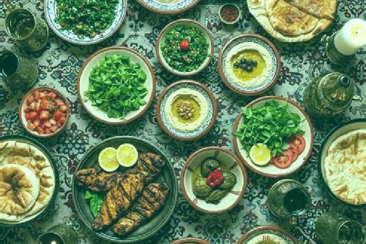 Quinn, 26, a red brown-eyed middle eastern companion based in Seda. Offering Dinner Date, BDSM, Couples, Girlfriend Experience. Available for incall and outc...