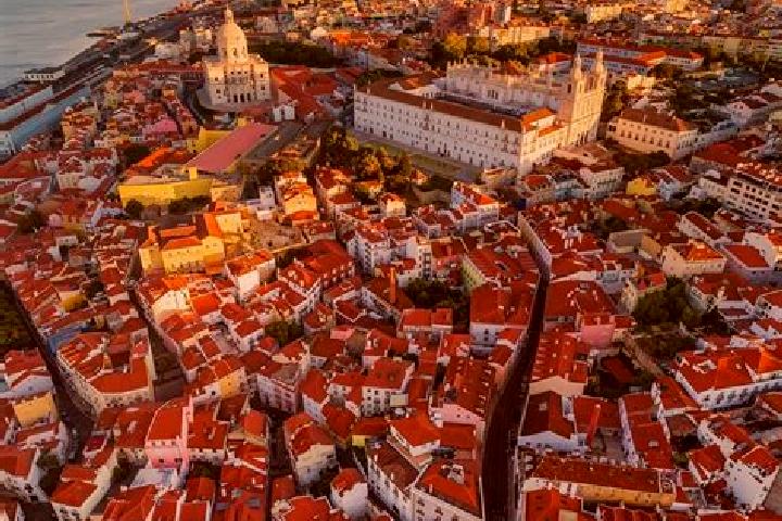 Quinn, 26 — Escort in Brancas de Cima, Portugal