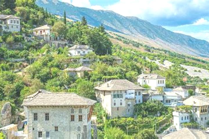 Quinn, 26 — Escort in Kalis, Albania