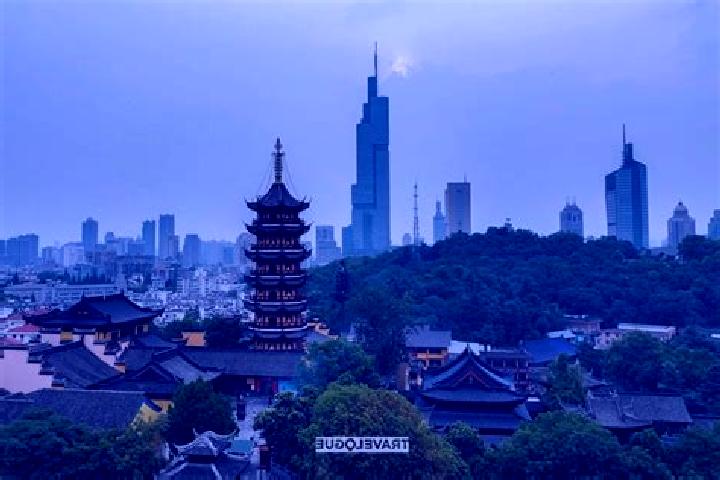 Quinn, 26 — Escort in Manjing, China