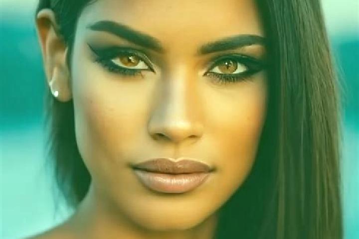 Quinn, 27, a black brown-eyed latina companion based in Aversa. Offering Erotic Massage, Massage, Domination. Available for incall and outcall, day and eveni...