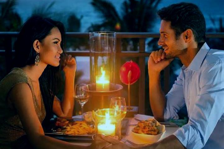 Quinn, 27, a red amber-eyed indian companion based in Cherrapunjee. Offering Striptease, Couples, Dinner Date. Available for incall and outcall, overnight bo...